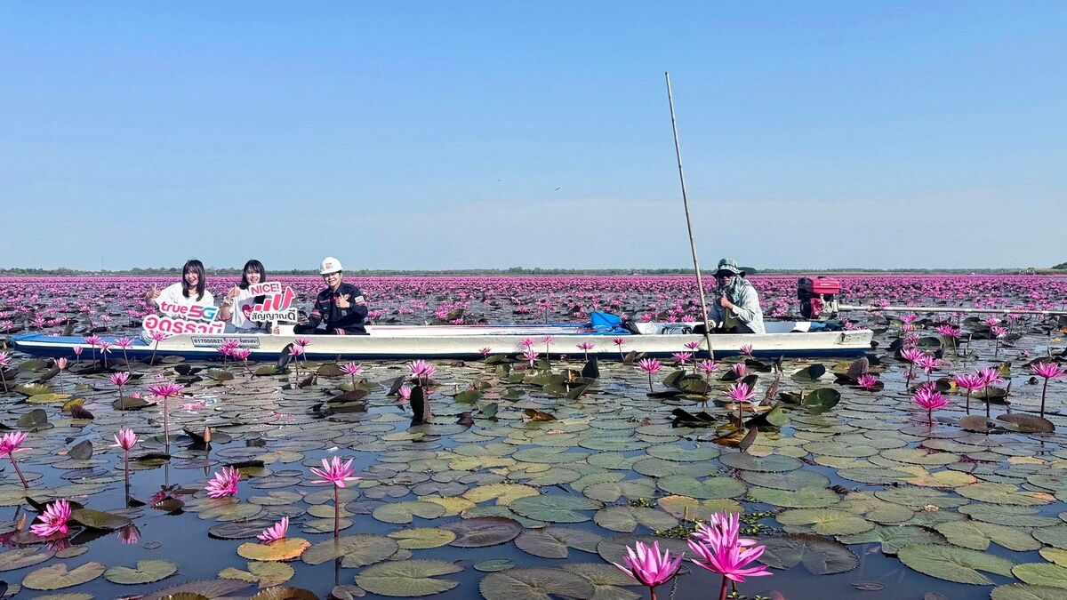 “ทรู คอร์ปอเรชั่น” หนุนเที่ยวไทยจัดเต็ม 5G “ทะเลบัวแดง” รองรับนักท่องเที่ยวไทย-ต่างชาติ ตามรอย “ลิซ่า” ชูความเร็ว 5G เพิ่มกว่า 9 เท่า พบ “จีน” แชมป์ นทท. ต่างชาติมาเยือนทะเลบัวแดงสูงสุด