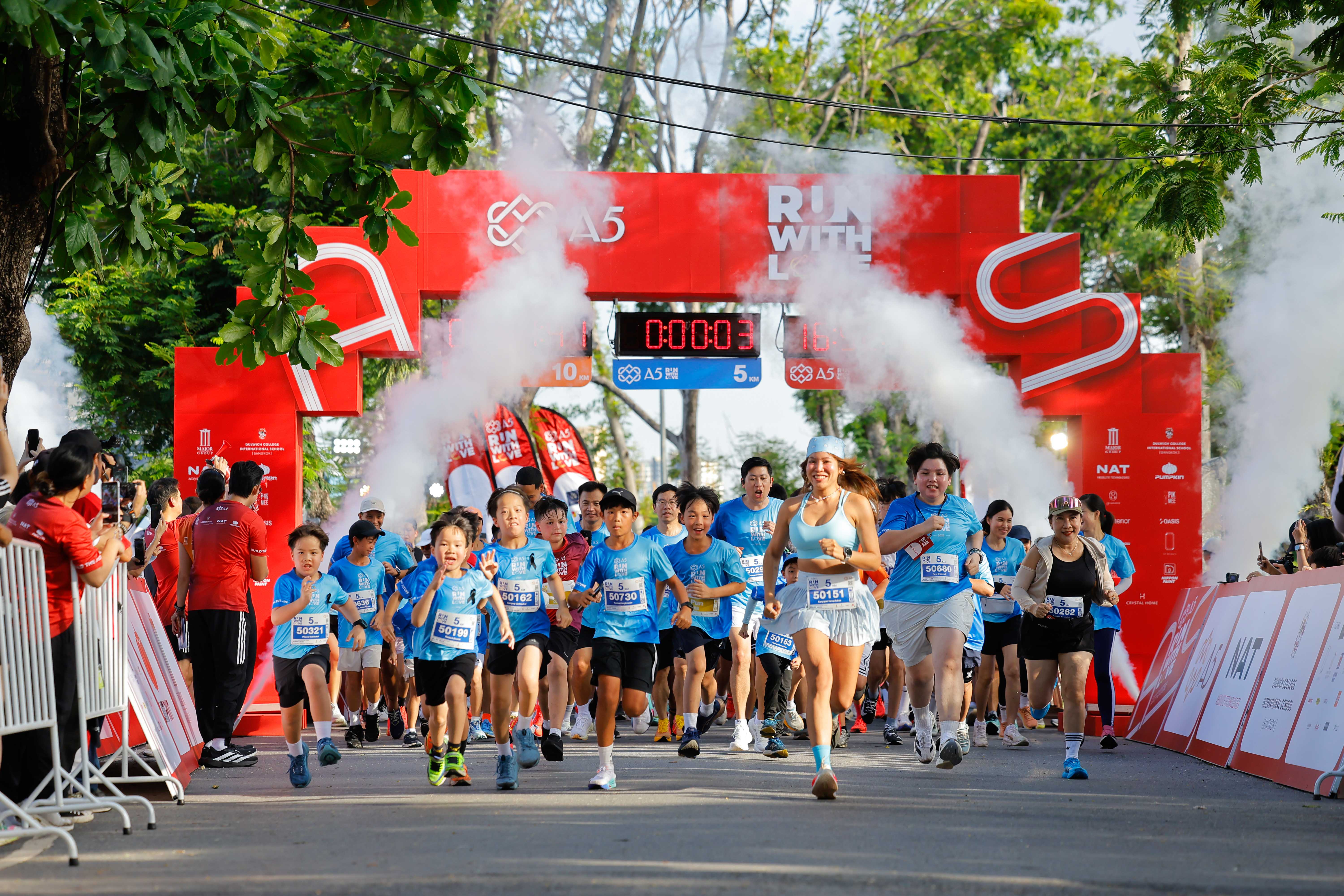 “A5” ปลื้ม RUN WITH LOVE ปี 3 ระดมทุนทะลุ 1.7 ล้านบาท เปลี่ยนทุกก้าววิ่งเป็นโอกาสชีวิตเด็กโรคหัวใจพิการ