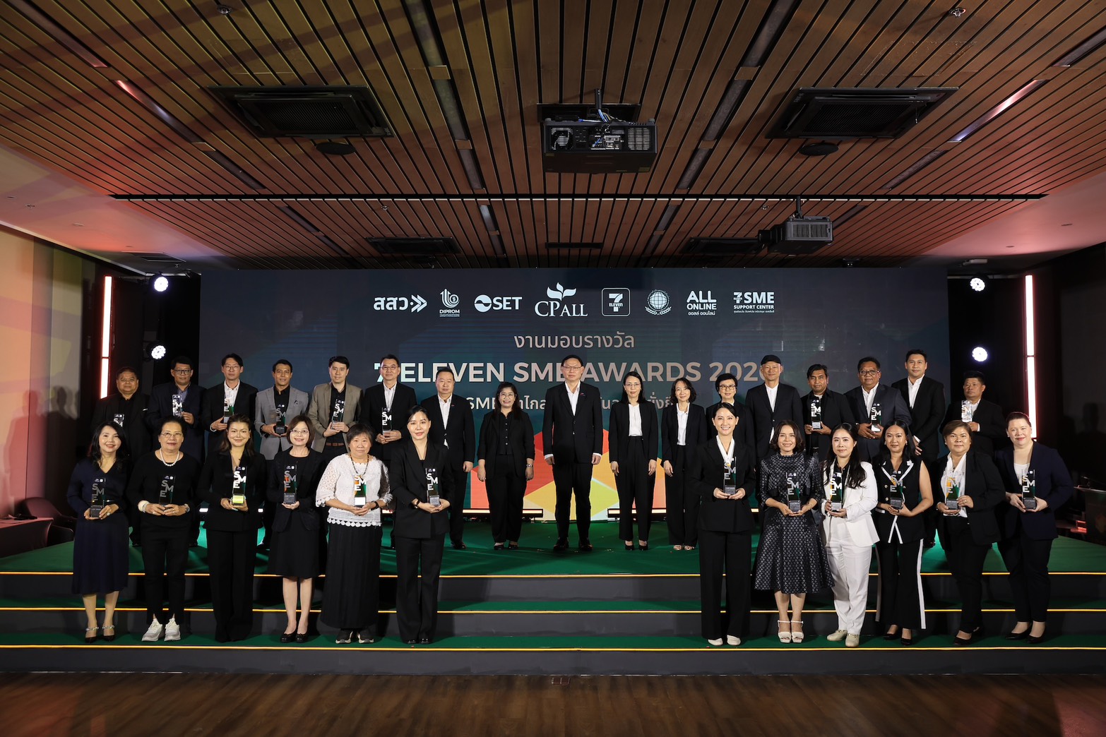 เปิดโผ 21 SME ดาวเด่นแห่งปี! คว้ารางวัล “7-ELEVEN SME AWARDS 2026” หมวดเครื่องดื่ม-สินค้าเกษตรโชว์ฟอร์มโดดเด่น
