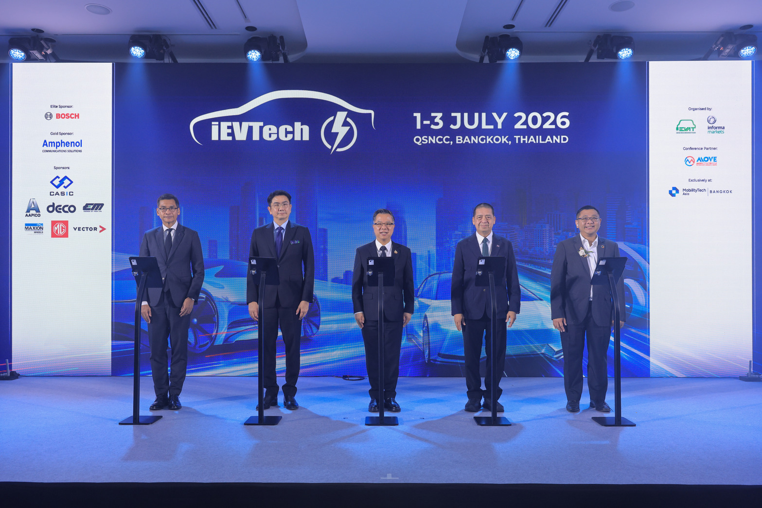 “สมาคมยานยนต์ไฟฟ้าไทย” โชว์ศักยภาพ จัดงานเเสดงนวัตกรรม และ งานประชุม iEVTech 2026 ได้รับการตอบรับอย่างล้นลาม งานจัดขึ้นภายใต้แนวคิดขับเคลื่อนอนาคตยานยนต์ไฟฟ้าไทย เตรียมความพร้อมสู่การเเข่งขันได้ และการเชื่อมโยงทั้งห่วงโซ่อุปทานในอุตสาหกรรม