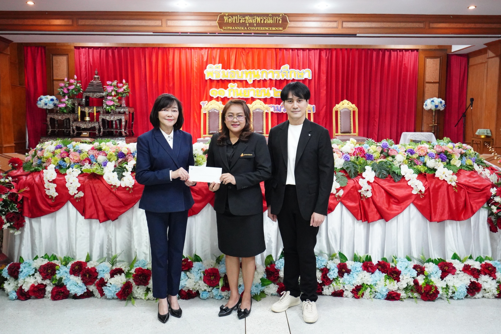 “BAM” สนับสนุนการศึกษา มอบทุนนักเรียนผลการศึกษาดี ประพฤติดี โรงเรียนสุวรรณารามวิทยาคม