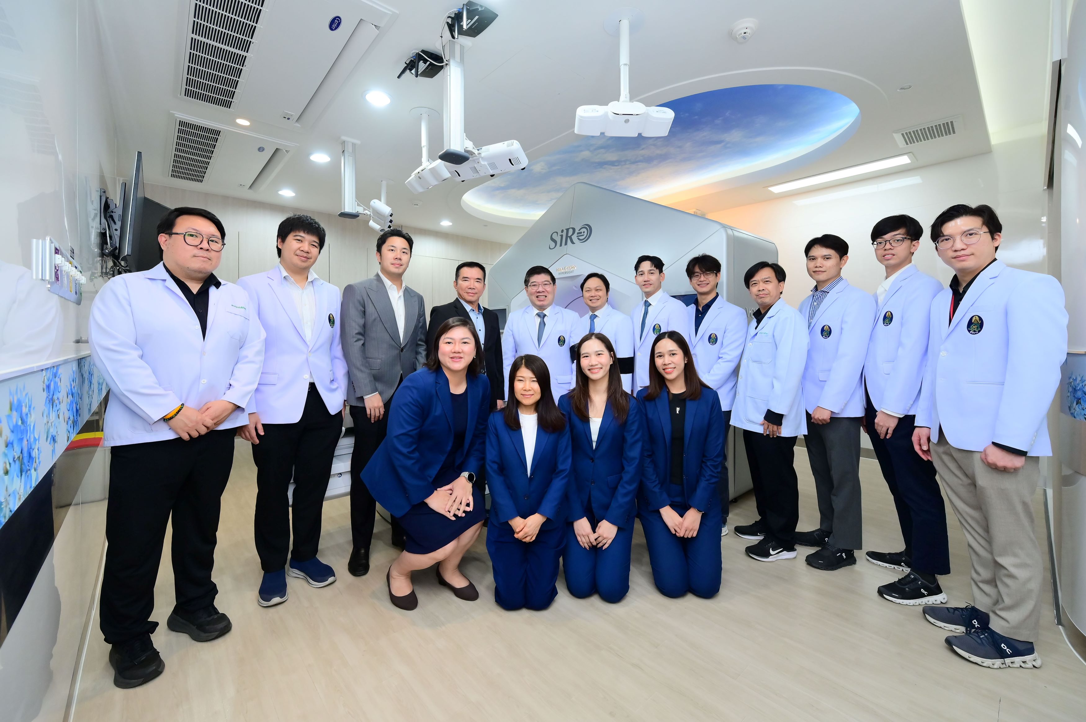 “BIZ” ร่วมงาน “โรงพยาบาลศิริราช” เปิดตัวเครื่องฉายแสง Halcyon Version 5 แห่งแรกในเอเชีย