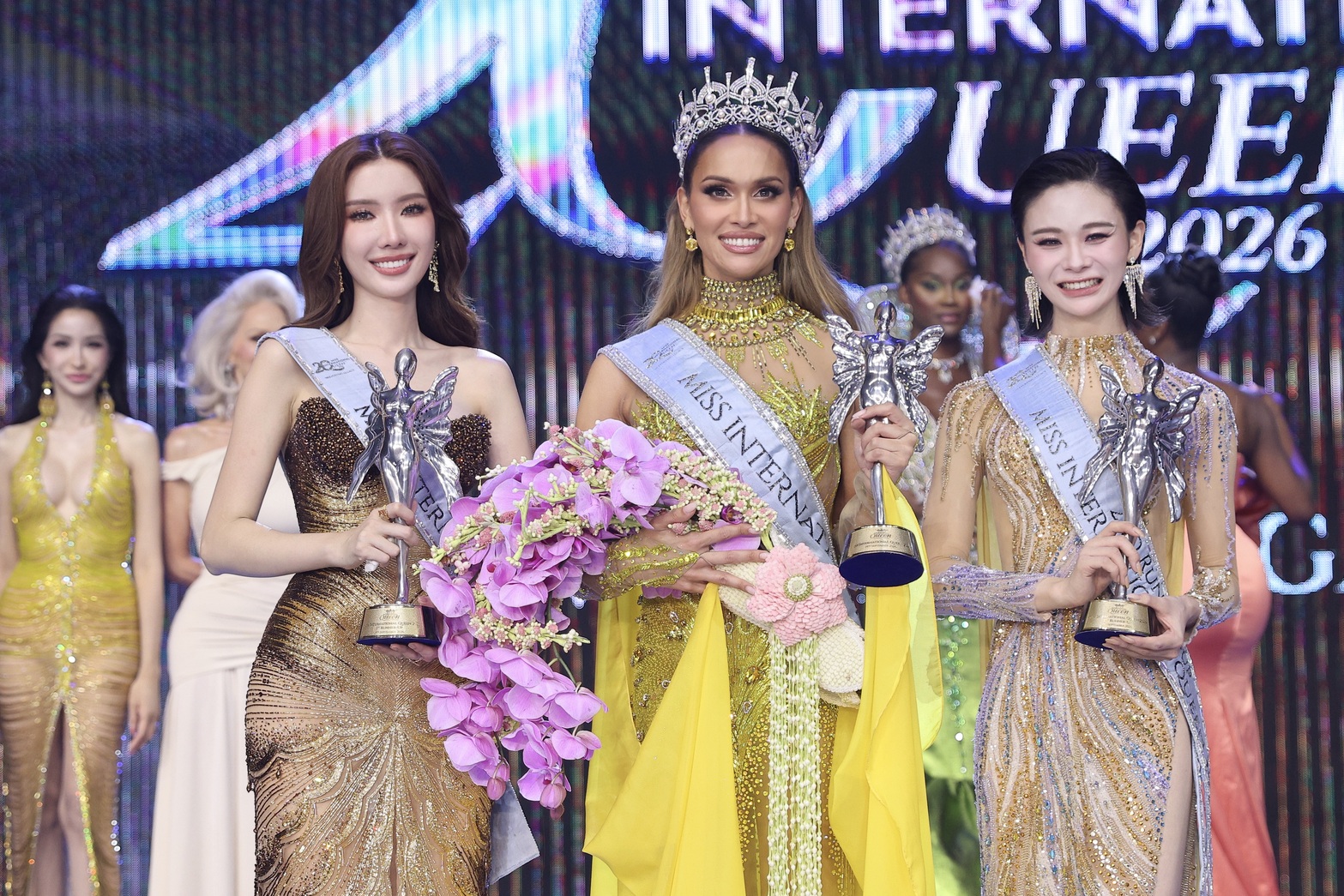 “Miss International Queen®” ฉลอง 20 ปีอย่างสมศักดิ์ศรี Lo Colby จากสหรัฐอเมริกา คว้ามงกุฎ Miss International Queen® 2026 ในรอบ The Crowning Finale ท่ามกลางสีสัน เสียงเชียร์ และสายตาผู้ชมจากทั่วโลก