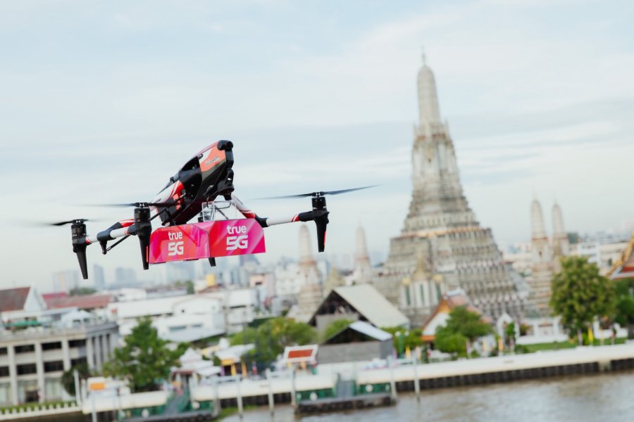 “True SkyBridge” กับภารกิจส่งมอบ iPhone 18 Pro บทพิสูจน์ในการก้าวข้ามอุตสาหกรรมจากบริการสาธารณสุข สู่ระบบโลจิสติกส์อัจฉริยะ และโครงสร้างพื้นฐานแห่งอนาคต