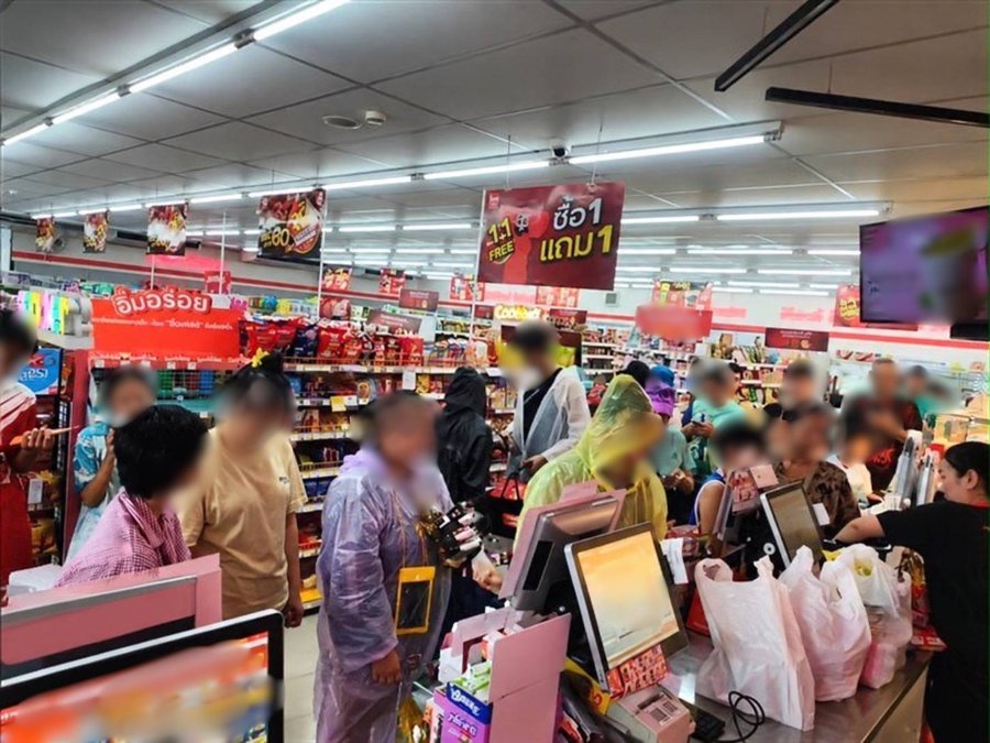 “ท็อปส์” ห่วงใยผู้บริโภคช่วงน้ำท่วม เดินหน้าดูแลลูกค้าสุดกำลัง ยืนยันสินค้าจำเป็นเพียงพอ เร่งเติมสต็อกสินค้า–บริหารการจัดส่ง รองรับความต้องการอย่างต่อเนื่อง