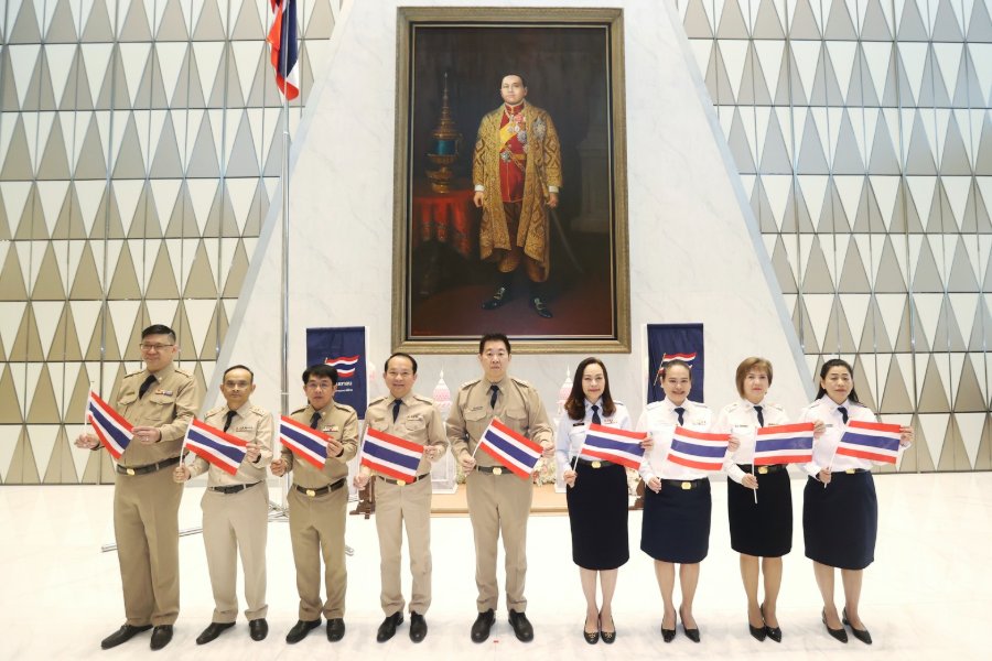 “ออมสิน” น้อมรำลึกรัชกาลที่ 6 เนื่องในวันพระราชทานธงชาติไทย ครบ 109 ปี