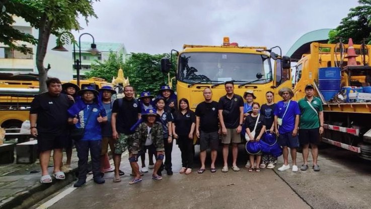 “กรมทางหลวง” เดินหน้าช่วยเหลือประชาชนจากน้ำท่วม กทม. ต่อเนื่องวันที่ 3 บริการรถรับ–ส่งเชื่อมขนส่งสาธารณะ พร้อมนำเจ้าหน้าที่ช่วยเหลือชุมชนสายไหม–บางเขน