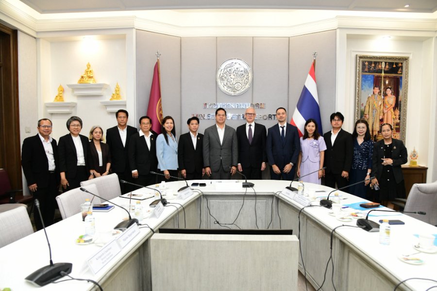 “สรรเพชญ” หารือผู้บริหาร Maersk ยักษ์ใหญ่โลจิสติกส์โลก ถกขยายการลงทุนท่าเรือแหลมฉบัง - ICD ลาดกระบัง หนุนไทยสู่ “Smart & Green Port”