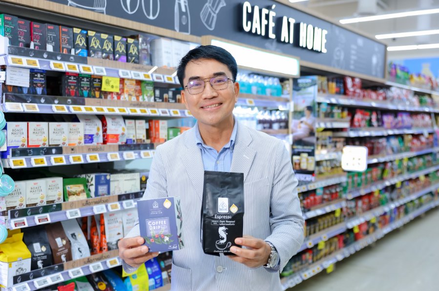 “โรงคั่วกาแฟ Coffee Factory” เปลี่ยนคำถาม “กาแฟอีสานกินได้หรือ?” สู่การสร้างแบรนด์กาแฟท้องถิ่น เชื่อมโอกาสสินค้าไทยสู่ Modern Trade